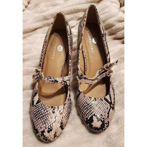 Riverberry Snakeskin Heels Womens Size 6 Black Tan Double Buckle